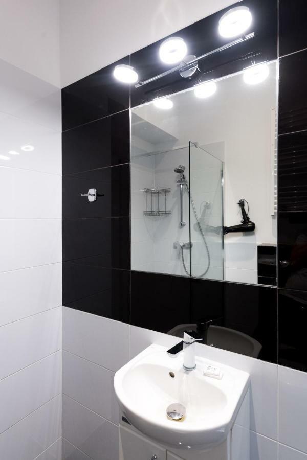 Apartament Lubicz 3 คราคูฟ ภายนอก รูปภาพ