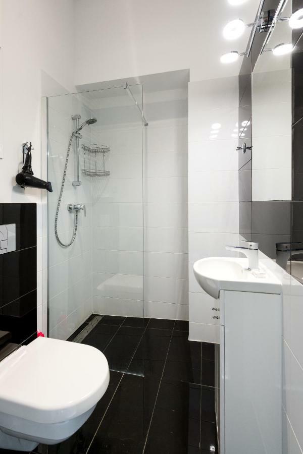 Apartament Lubicz 3 คราคูฟ ภายนอก รูปภาพ
